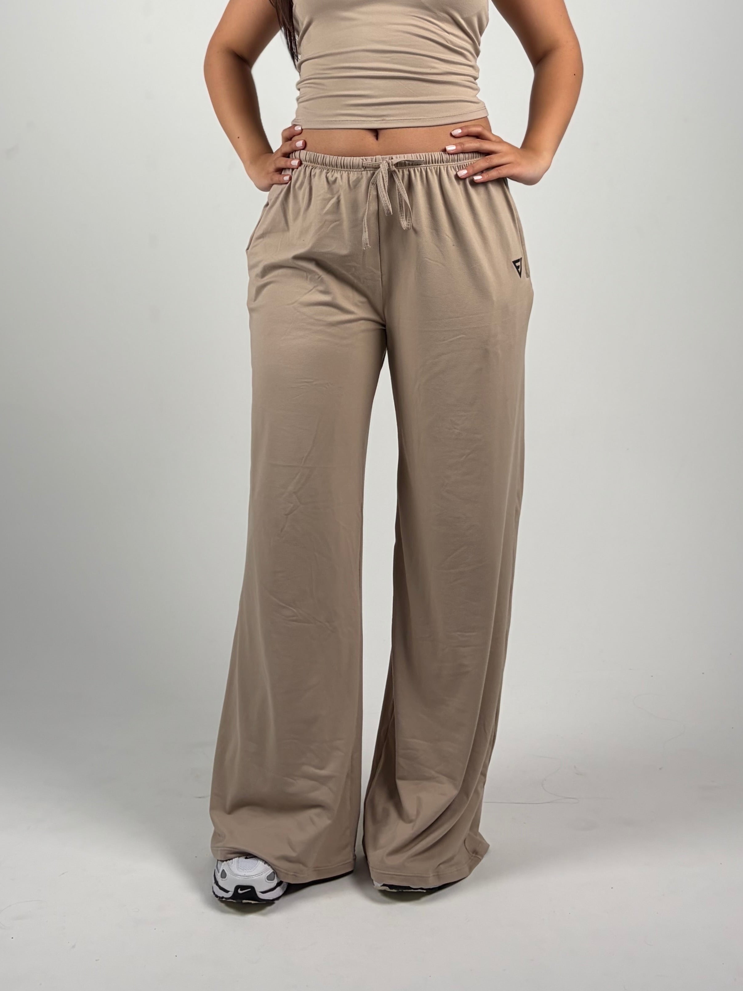 Soft Wide Leg Sweatpants — Beige